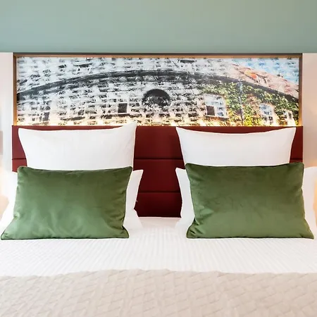 Leonardo 4* Аугсбург