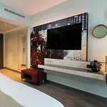 Отель Leonardo 4*