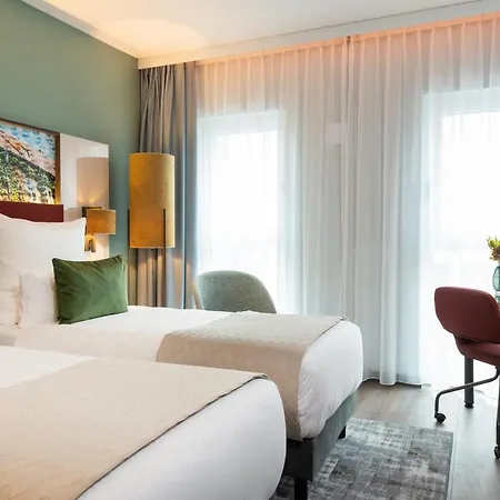 Hotel Leonardo 4*