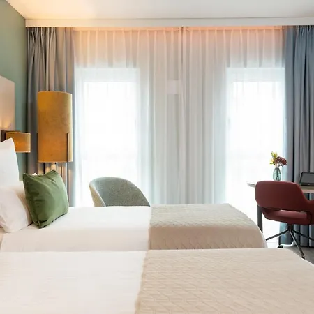 Leonardo 4* اوغسبورغ