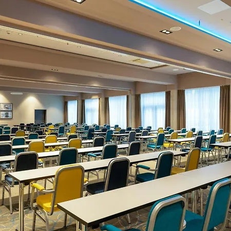 Leonardo Hotel 4*